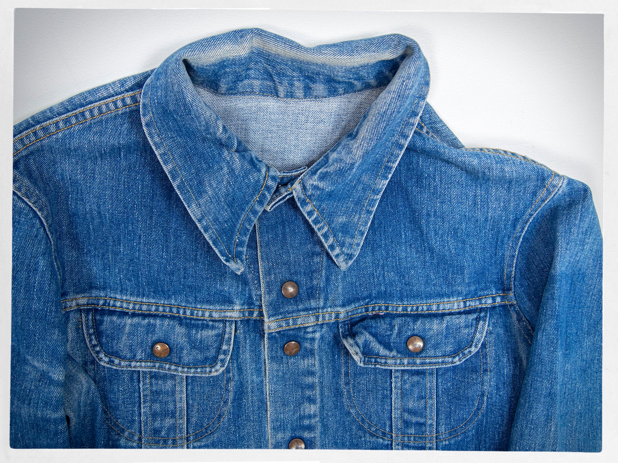 Vintage 80s Jean Jacket, 70s Denim Jacket, 70s Jean Jacket, Vintage Fashion, Vintage Denim, Hippy, Rockabilly Fashion, 80s Western Jacket Vintage 80s Jean Jacket, 70s Denim Jacket, 70s Jean Jacket, Vintage Fashion, Vintage Denim, Hippy, Rockabilly Fashion, 80s Western Jacket