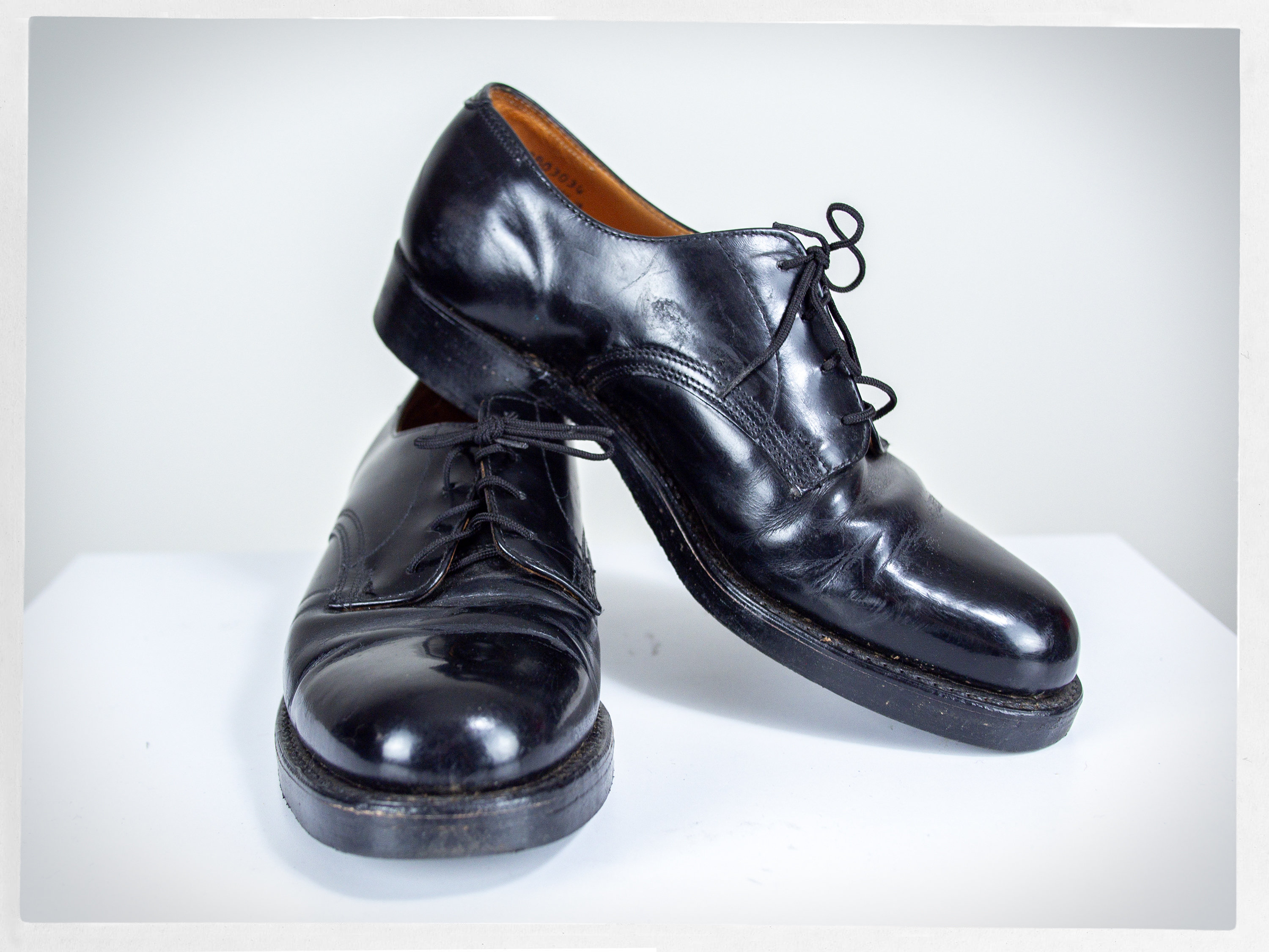 Retro 80s Shoes, 80s Gentlemen's Shoes, Vintage RCMP Shoes Retro 80s Shoes, 80s Gentlemen's Shoes, Vintage RCMP Shoes