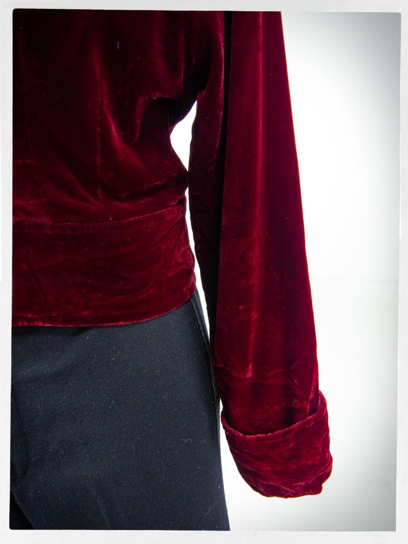 Retro 90s Velvet Jacket, Burgundy Jacket, Cocktail Jacket, Vintage Fashion, Boho Chic Fashion, Romantic Fashion, Silky Velvet Jacket, Y2K bild 5