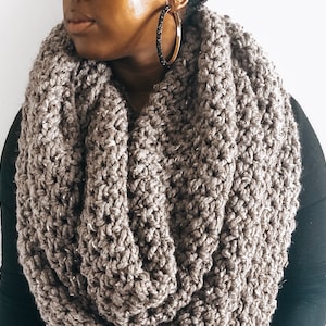Oversized chunky infinity scarf/women’s scarf