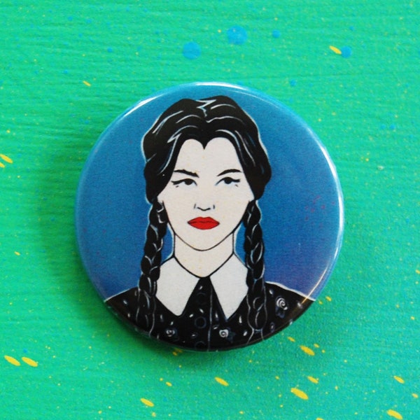 Wednesday Addams Badge, Wednesday Badge With Red Lips, Pigtails and Black Dress and Collar, Gothic Girl 38mm Badge, The Addams Family