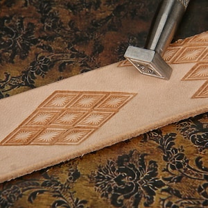 Sunburst Diamond Leather Stamp Tool, 304 Stainless Steel Geometric Borderfill Stamp for Leathercraft GYLX