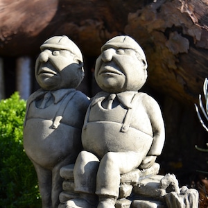 Tweedle Dum & Tweedle Dee - Alice in Wonderland Stone Garden Ornament