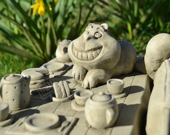 Alice in Wonderland Cheshire Cat Table  Stone Garden Ornament
