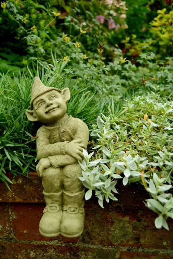 STONE GARDEN LARGE PIXIE ON A POT GIFT ORNAMENT 