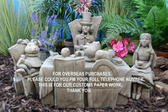 Mad Hatter Alice In Wonderland Stone Garden Ornament Wonderland Stone Garden Ornament, Alice In Wonderland Resin Garden Ornaments