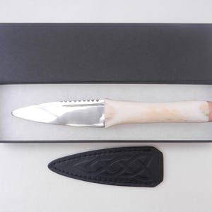 Red Deer Antler Sgian Dubh: Scottish Highland Dress Knife
