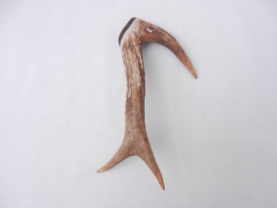 antler kilt pin