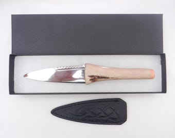 Red Deer Antler Sgian Dubh: Scottish Highland Dress Knife