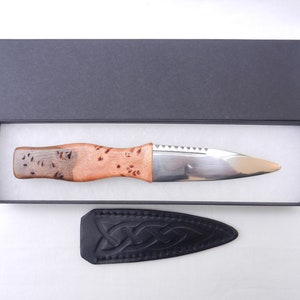 Sgian Dubh in Burr Wych Elm und Sweet Chestnut, Schottisches Messer, Skene Duh, Schottisches Geschenk, Hochzeitsgeschenk, Bräutigam Geschenk, Trauzeuge Geschenk, Herren Geschenk