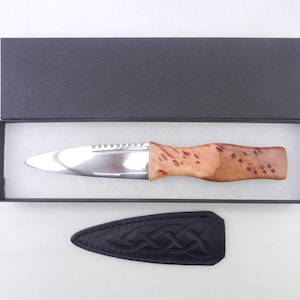 Burr Wych Elm Sgian Dubh: Scottish Highland Dress Knife