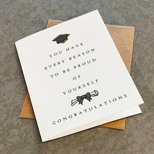 Fier de vous - Félicitations pour l'obtention de votre diplôme, carte d'obtention du diplôme pour frère, fils, nièce ou fille
