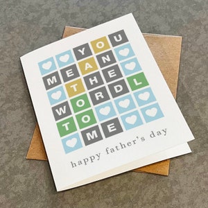 Carte Wordle heureuse fête des pères, tu penses bien aux mots pour moi, carte drôle de fête des pères pour papa, carte de fête des pères puzzle de mots pour elle