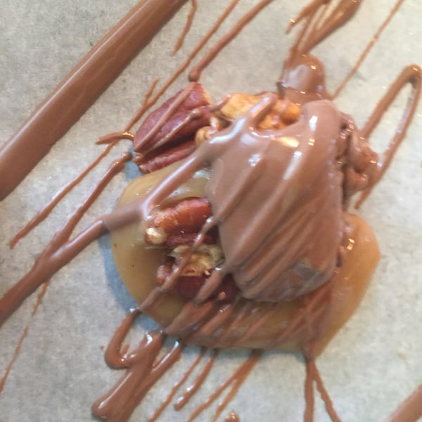 Delicious Handmade Chocolate Caramel Pecan Turtles Candy