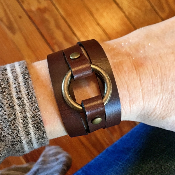 Petite Leather wrap bracelet, Womens leather wrap cuff, Leather bracelet for women, Jewelry for women, Leather jewelry, Stacking Jewelry