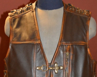 Biker vest.Motorcycle vest, genuine leather-1,6mm, brown. Leather with abrasion effect.Handmade.