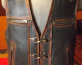 Biker vest.Genuine leather- 1,6mm, brown.Leather with abrasion effect.Handmade.