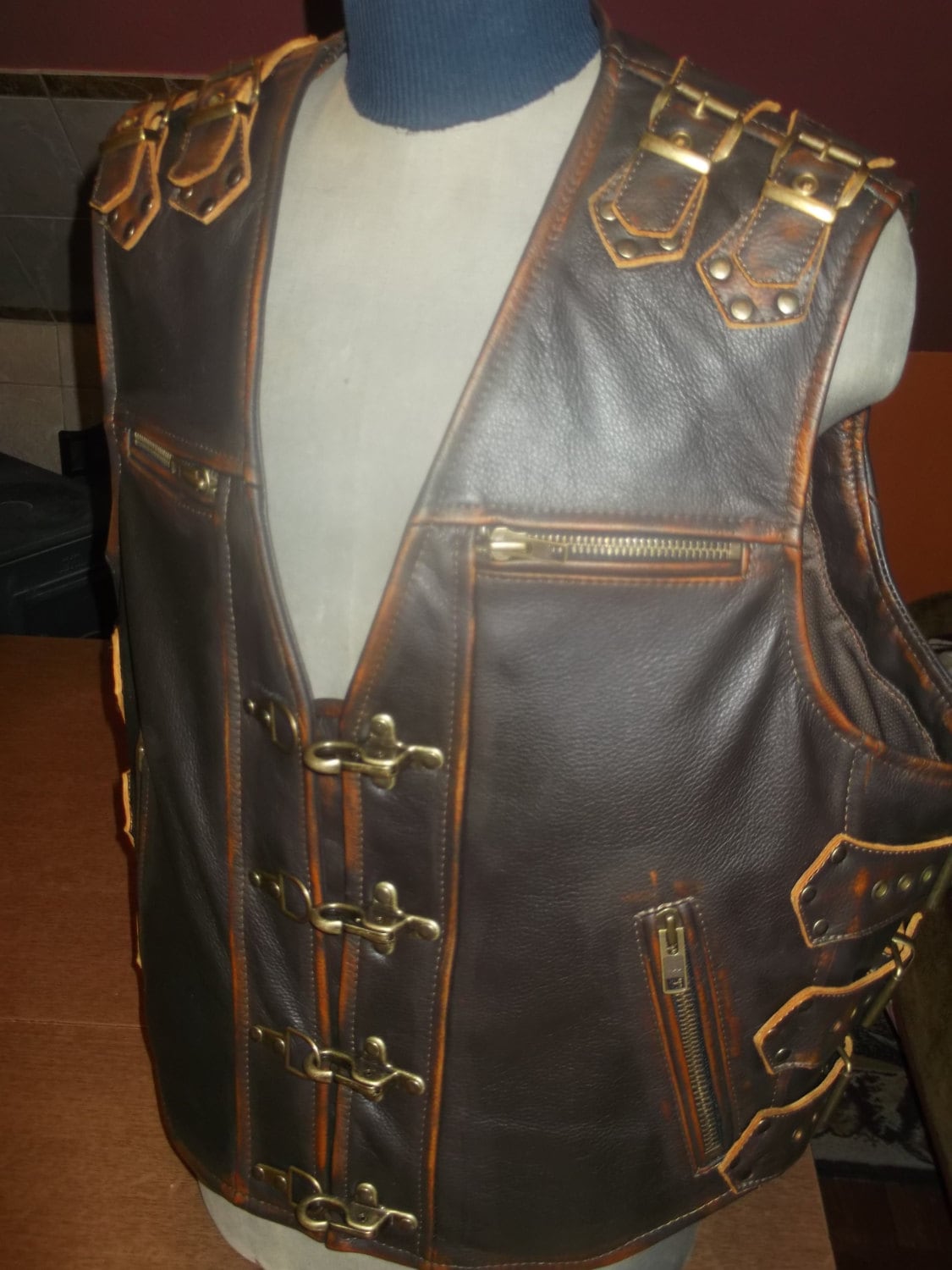3x leather vest