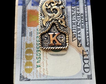 Pinza para billetes con etiqueta de vaca. Hecha a mano. Inicial personalizada en cobre. Grabada a mano.