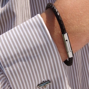 Pulsera personalizada para hombre en cuero trenzado y acero - Grabado de mensaje secreto - Regalo para el Día del Padre - San Valentín - Regalo de Navidad personalizado