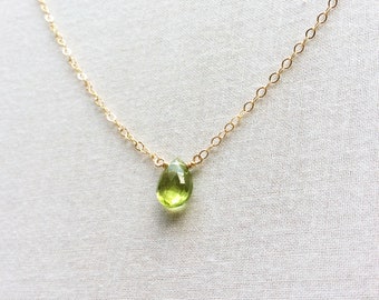 Peridot Necklace, August Birthstone Necklace, August Birthstone, Peridot Jewelry, Peridot, Tiny Peridot Necklace, 14k Peridot Necklace, GN8