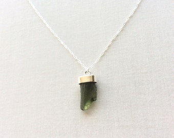 Collar de moldavita en plata de ley - Collar de piedra curativa - Joyería de moldavita - Collar de meteorito - Joyería curativa - Moldavita