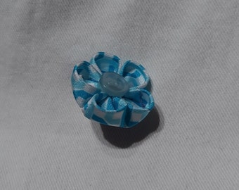 Aqua Blue Revers Flower Pin, Herrenhochzeits-Accessoire