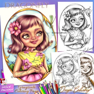 Puede incluir: Una página para colorear en escala de grises que presenta a una niña joven con cabello rosado y un vestido amarillo con flores rosas. Ella está sosteniendo sus manos juntas frente a ella. La niña está rodeada por un marco ovalado dorado y hay libélulas en el fondo. El texto "Dragonfly" está en la parte superior de la página y el texto "Grayscale Coloring Page" está en la parte inferior de la página.