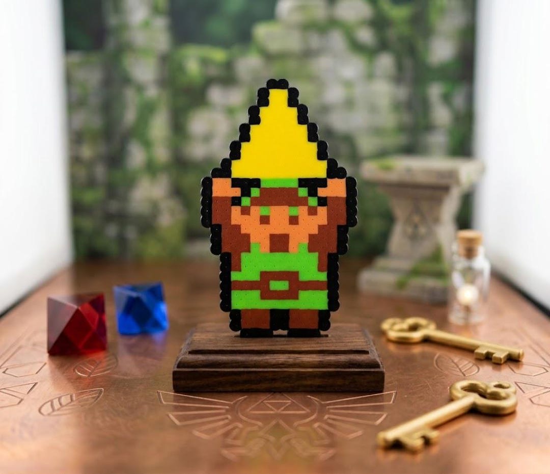 Perler Bead Figurine Link, Zelda, 8 Bit Pixel Art Xmas Tree