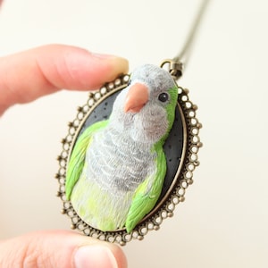 Custom parrot necklace, personalized parrot jewelry, custom bird necklace, custom jewelry, parrot portrait, parrot miniature, bird art