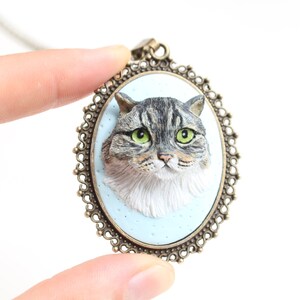 Custom cat jewelry, cat lover gift, custom cat portrait, personalized cat necklace, custom pet portrait, animal lover gift, pet loss gift Necklace