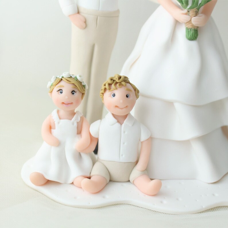 Clay wedding topper, wedding cake topper, clay topper, custom cake topper, custom wedding gift, wedding anniversary gift, topper for wedding image 6