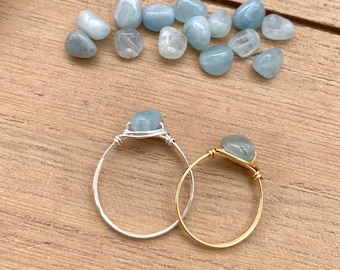 Wire Wrapped Blue Aquamarine Ring, Aquamarine Birthstone Crystal Jewelry, Wire Wrapped Aquamarine Bead Ring, Simple Wire Wrap Ring Gemstone