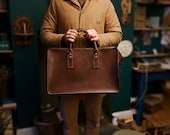 Tom's Oak Bag - Robust leather holdall made from Oak Bark Tanned Cowhide in England by hand