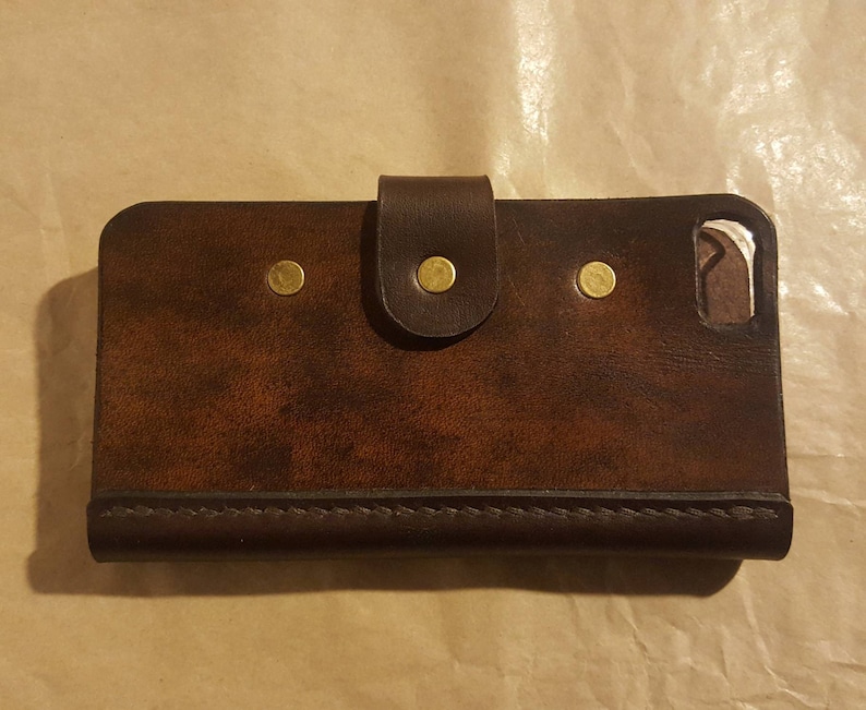 Smartphone flip case with single space for notes and receipts made in the UK using British leather image 5