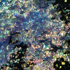 Fine Spun Fusion, Number 25 Flake Glitter, Flake Inlay, Iridescent Flake, color shift, designer inlay.