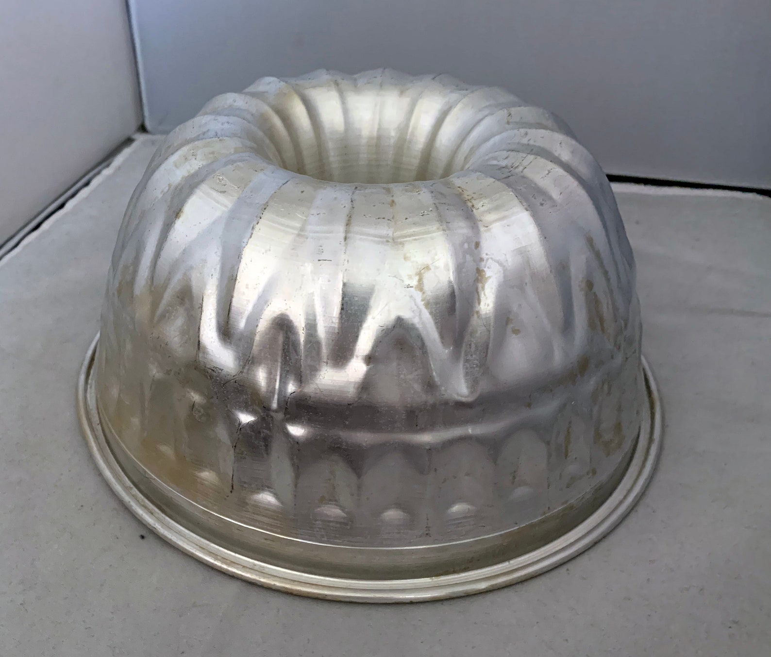 Bundt Cake Pan, Aluminum Mold. Baking Pan, Jello Mold, Vintage Aluminum Pan Etsy