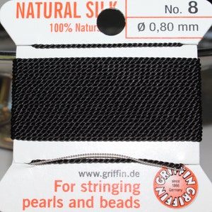 Griffin Black Silk Thread with needle