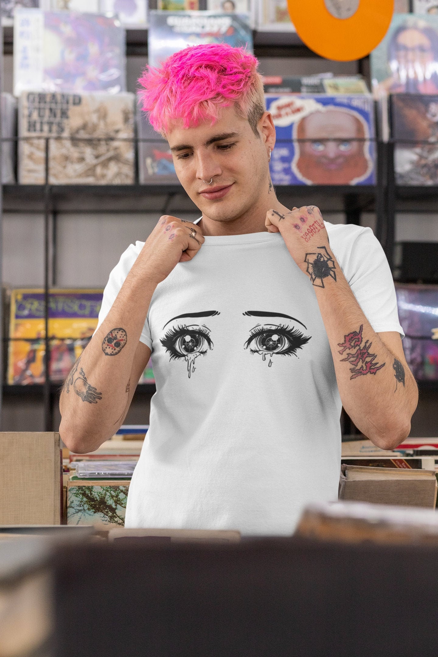 Lonely Eyes Anime T-shirt 