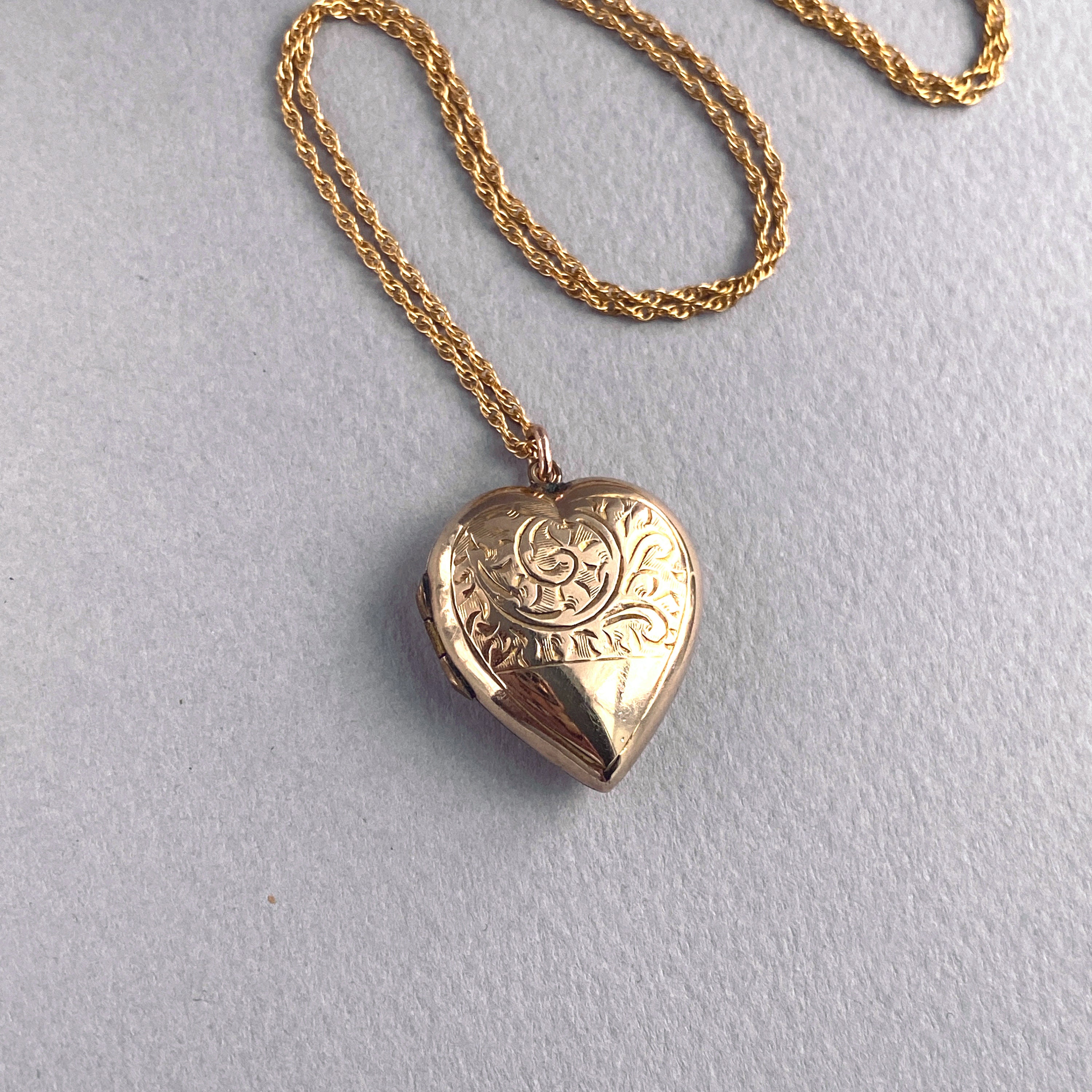 Vintage 9ct Gold Victorian Revival Engraved Heart Locket | Etsy
