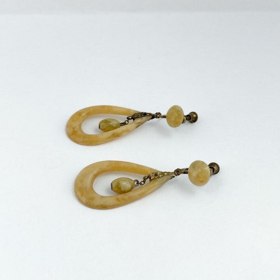 Refined Vintage Cream 1930-1940 Dangle Earrings - image 3