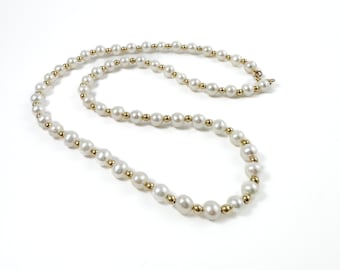 Modern Classic Pearl and 14k Gold Necklace