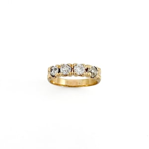 Sparkling Antique Diamonds in Vintage 18k Gold Band