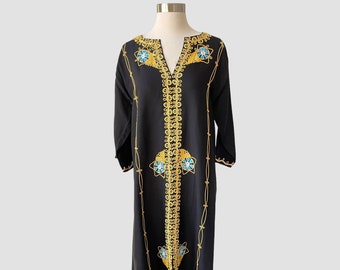 70's Long Caftan Dress with Hand Sewn Embroidery and Split V-Neck | Vintage Women’s Cotton Blend Moroccan Kaftan Maxi Dress