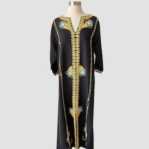 70's Long Caftan Dress with Hand Sewn Embroidery and Split V-Neck | Vintage Women’s Cotton Blend Moroccan Kaftan Maxi Dress