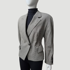 90&#39;s Escada Cropped Houndstooth Light Wool Single Breasted Blazer | Vintage Designer Cropped Single Button Jacket | Size Medium - Large