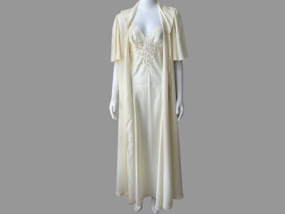 Vintage Lingerie Peignoir Set | 70’s Cream Nightgown with Matching Robe by Ora Feder | Size M