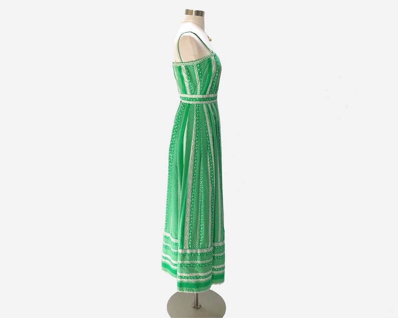 70s Boho Cotton Print Maxi Sundress with Crochet Trim by Tina Leser Vintage Cotton Summer Dress with Fitted Bodice and Full A-Line Skirt image 4