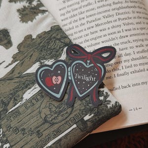 Forks WA Twilight Locket Sticker: Booktok Romantasy, Water-Resistant