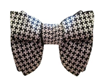 Houndstooth Bow tie - Bowtie,  Pre-Tied Silk Bowtie, Wedding bowtie